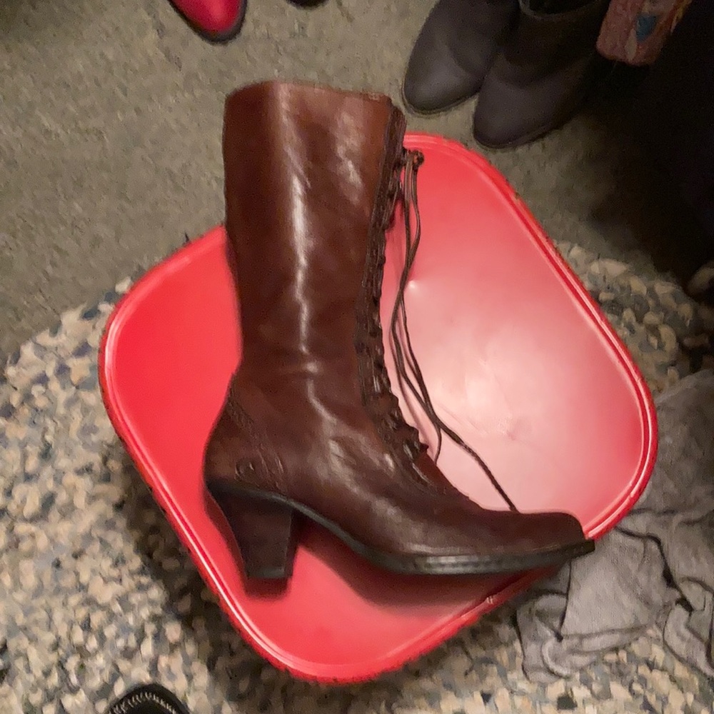 Born granny boots